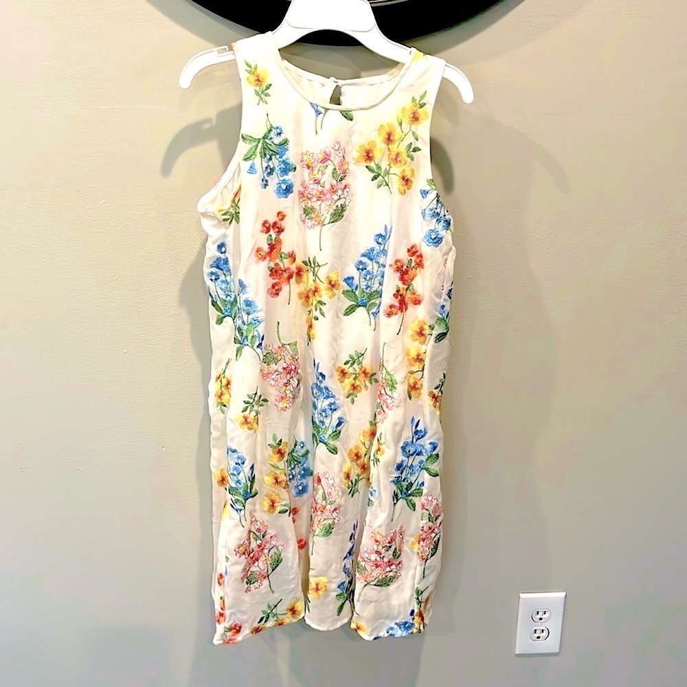 GORGEOUS NWT CALVIN KLEIN 8P FLORAL EMBROIDERED OVERLAY DRESS